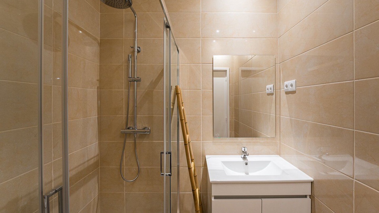 Photo of Bathroom in Rates