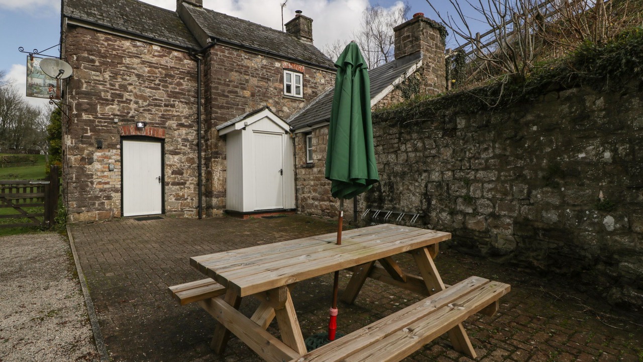 Photo of Outdoor in Llanvair Kilgeddin