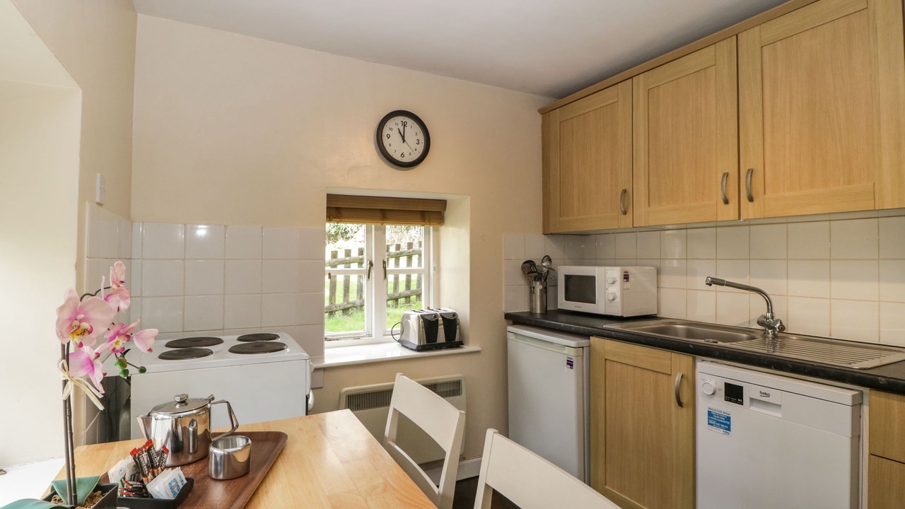 Photo of Kitchen in Llanvair Kilgeddin