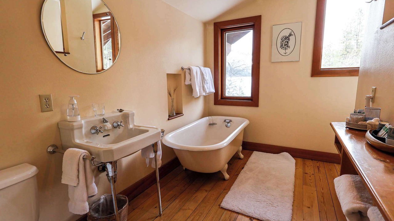 Photo of Bathroom in Mazama