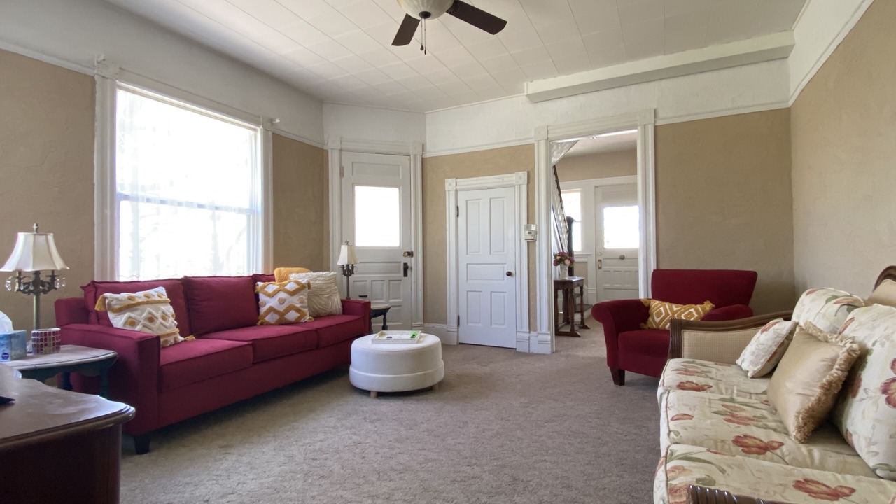 Photo of Livingroom in Ironton