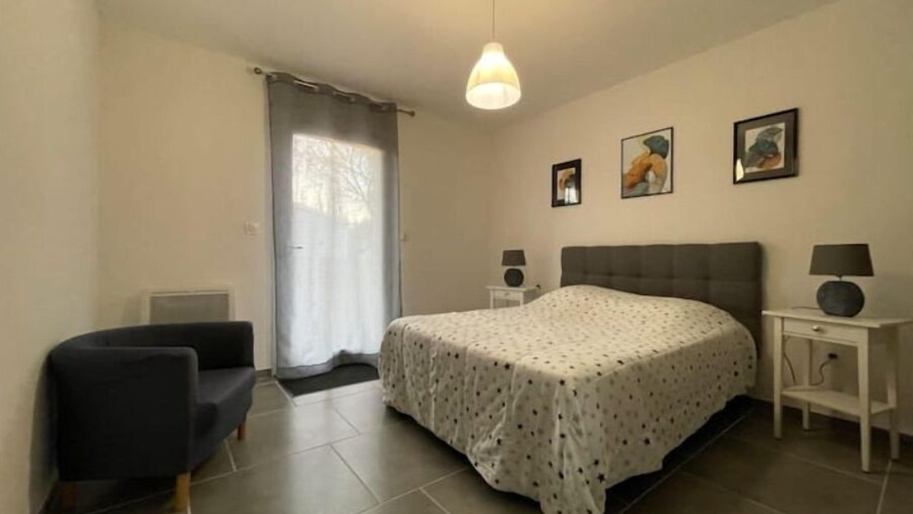 Photo of Bedroom in Sorgues