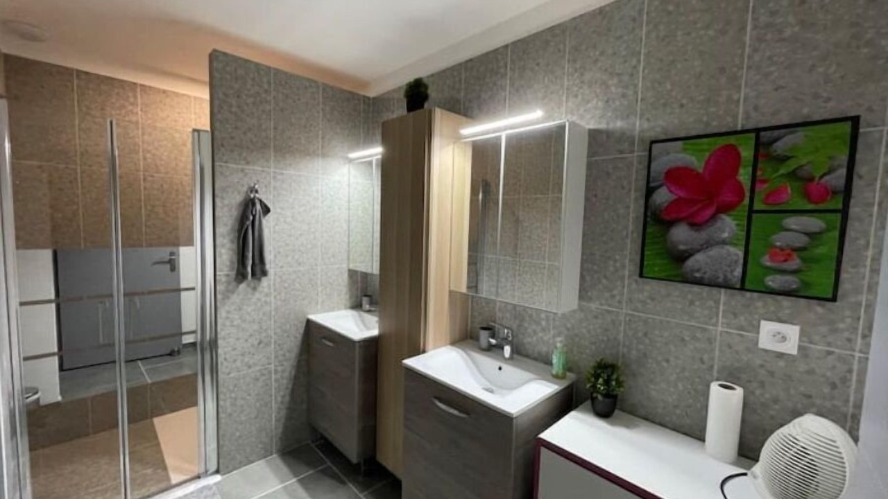 Photo of Bathroom in Sorgues