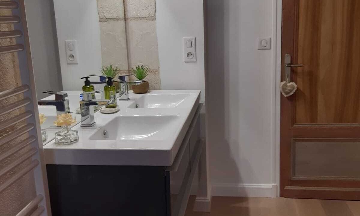 Photo of Bathroom in Nouan-sur-Loire