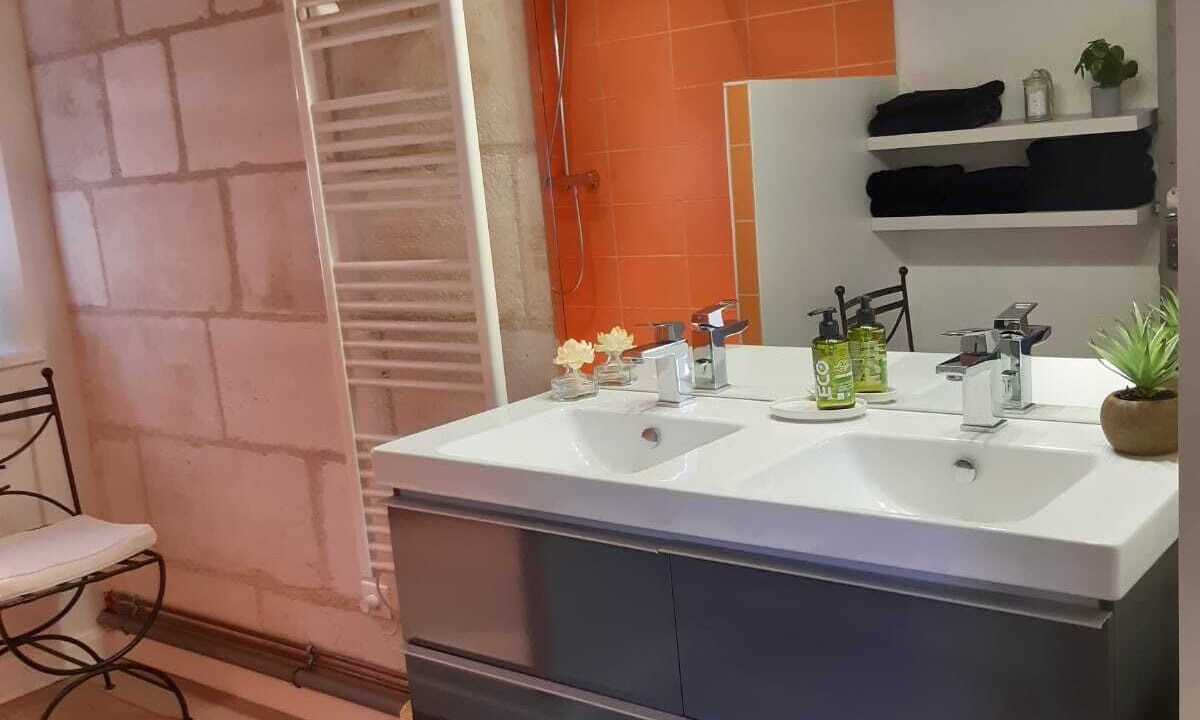 Photo of Bathroom in Nouan-sur-Loire