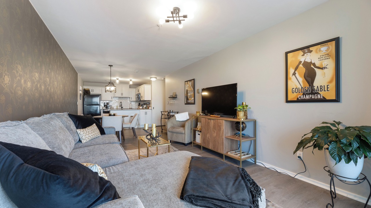 Photo of Livingroom in Downtown Omaha