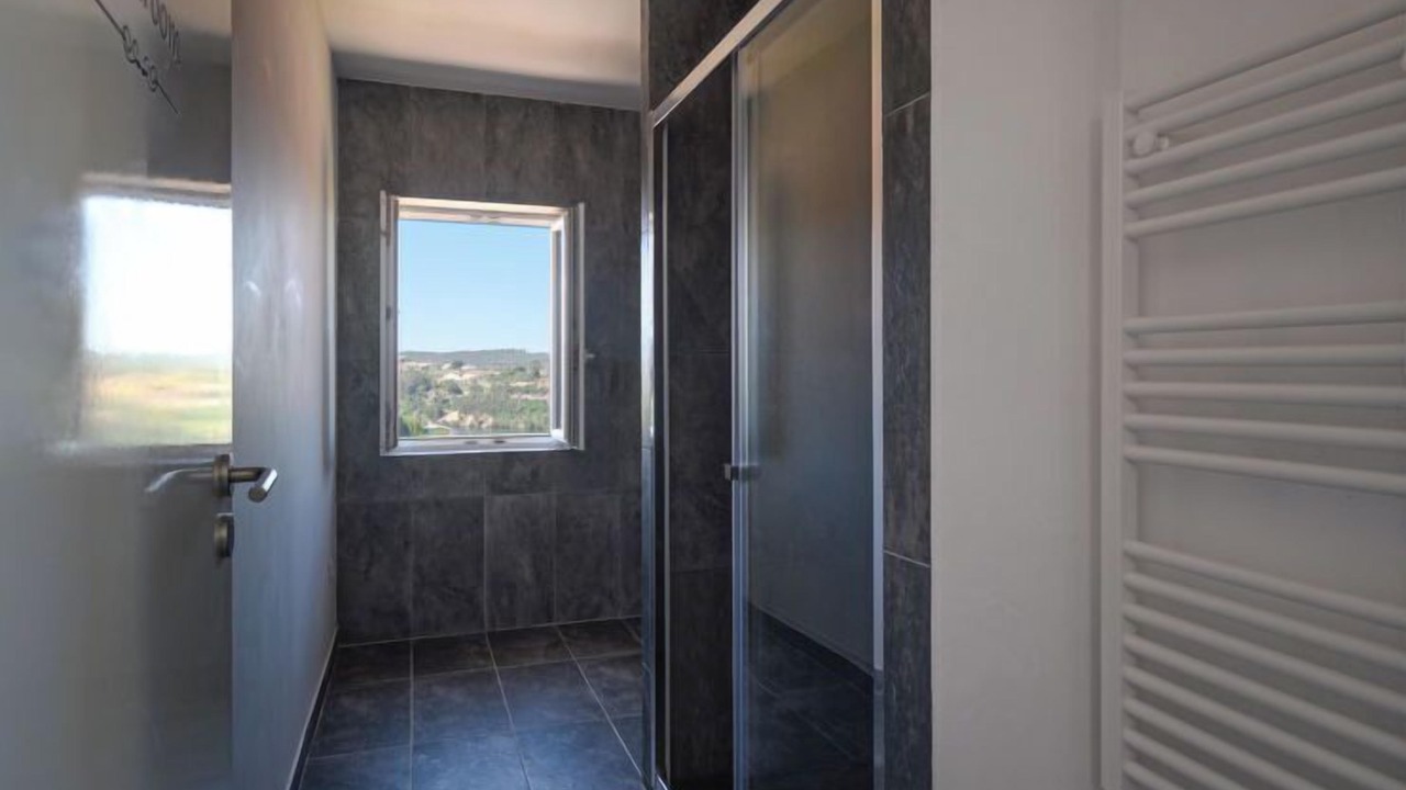 Photo of Bathroom in Melres