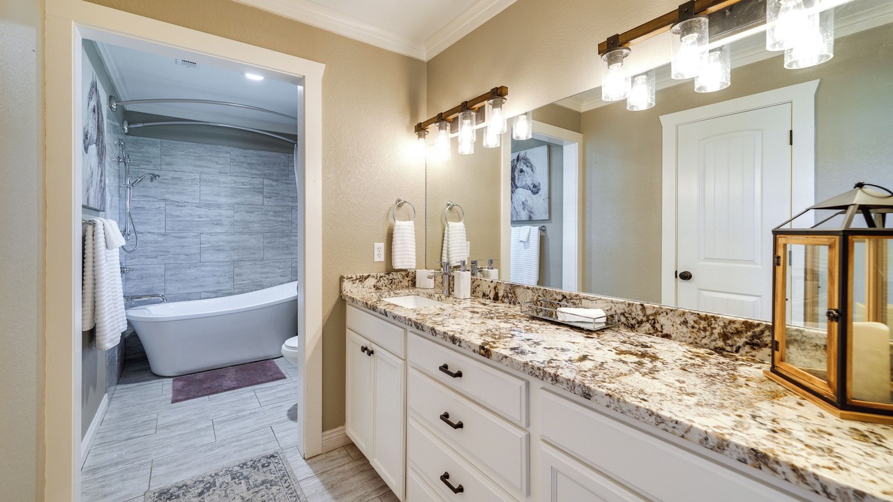 Photo of Bathroom in Redlick
