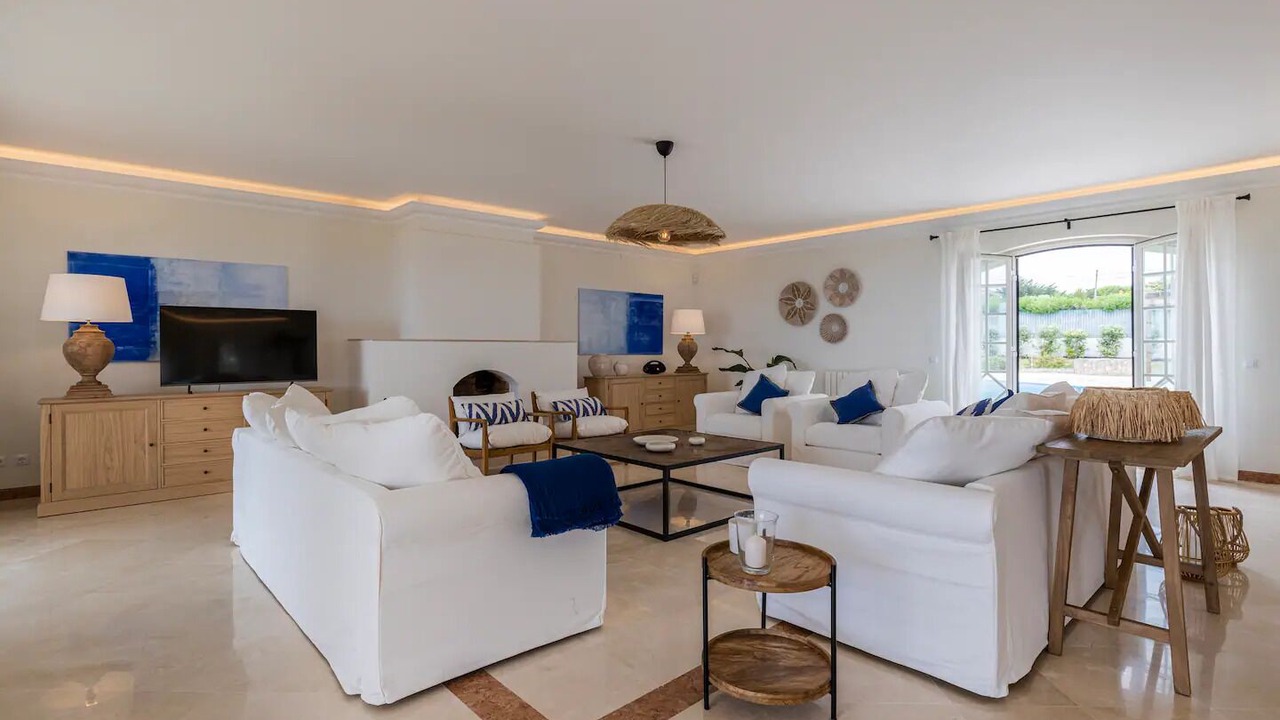 Photo of Livingroom in Colares