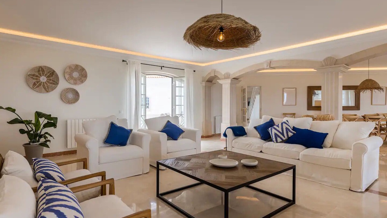 Photo of Livingroom in Colares
