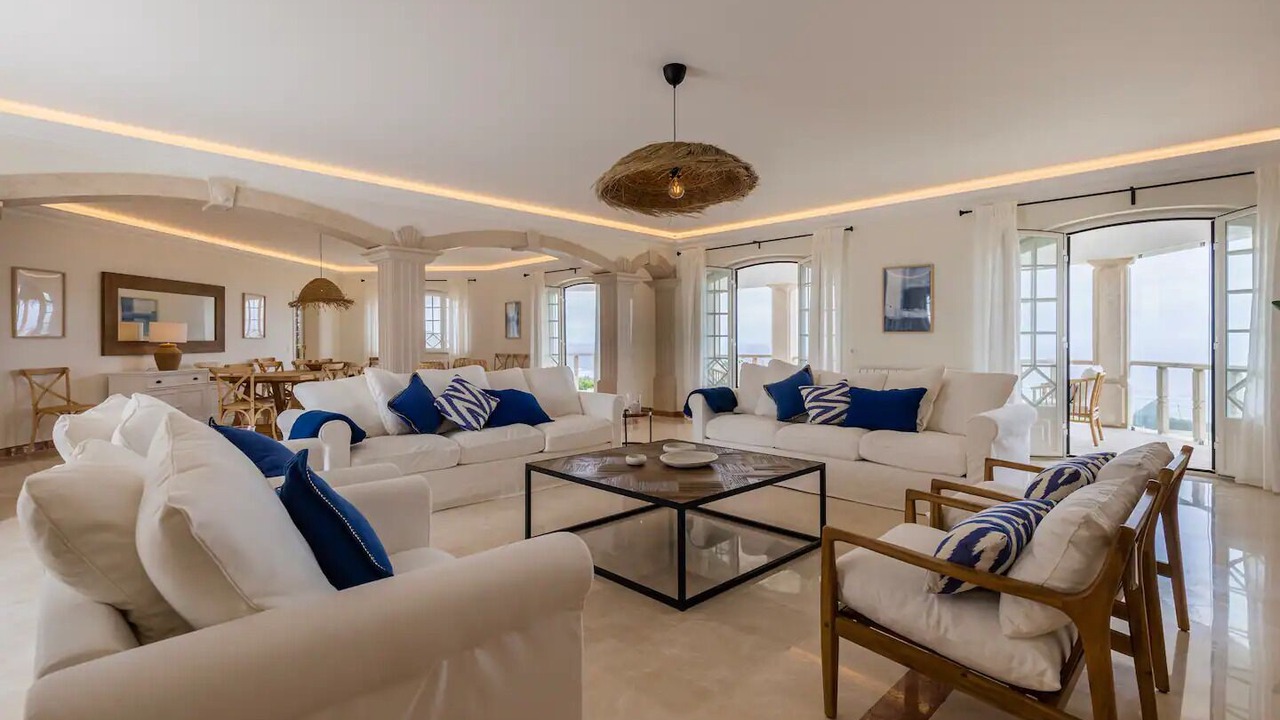 Photo of Livingroom in Colares