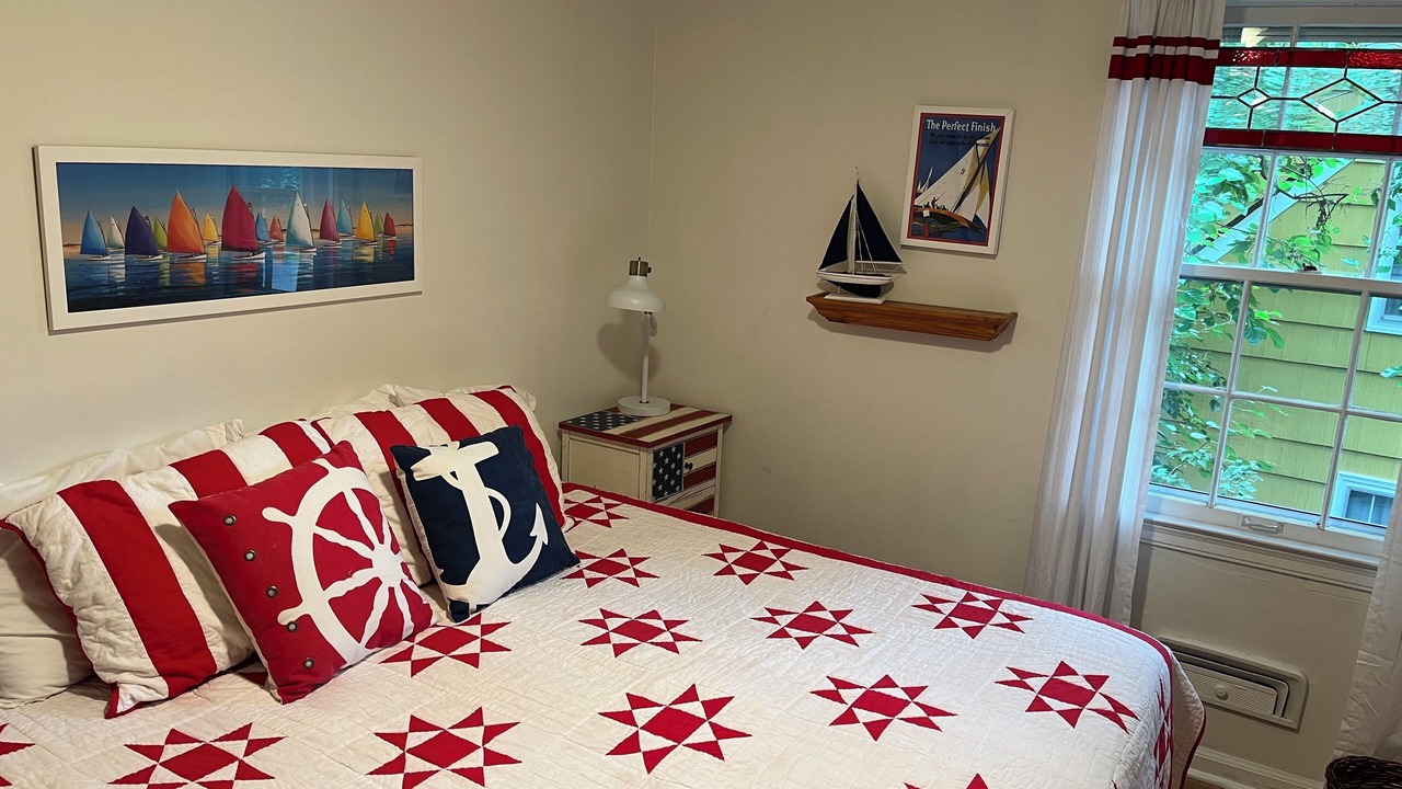 Photo of Bedroom in Ypsilanti