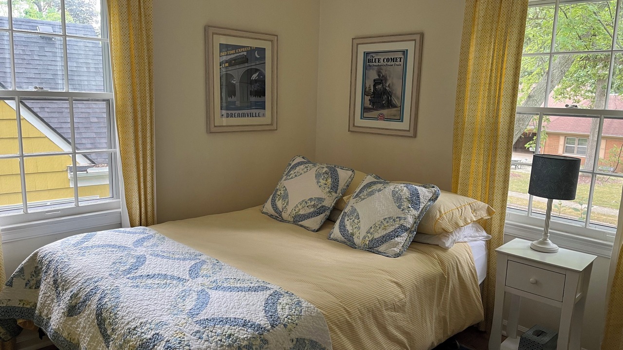 Photo of Bedroom in Ypsilanti