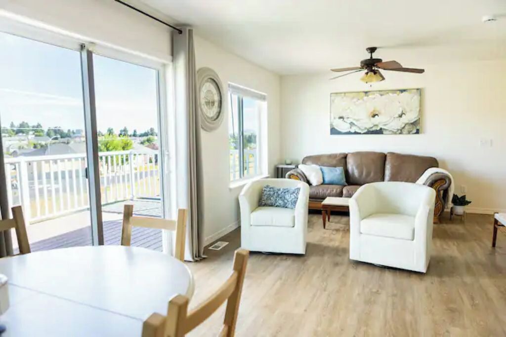 Photo of Livingroom in Pullman