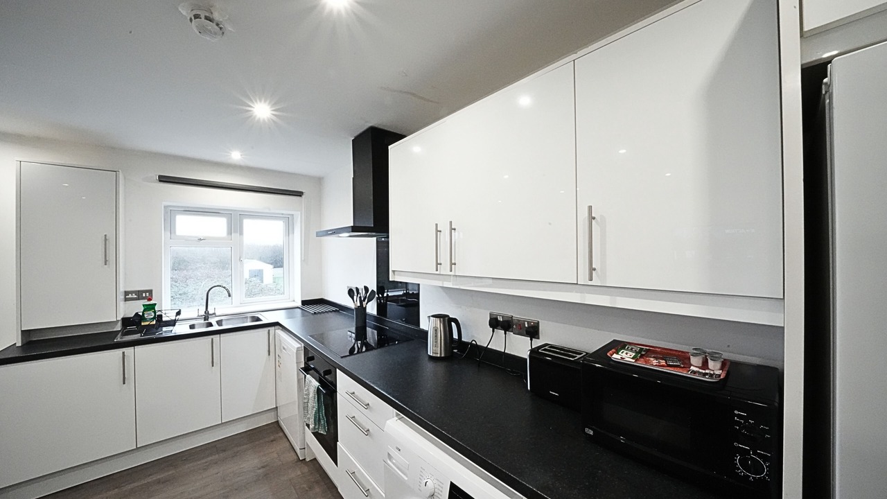Photo of Kitchen in London Borough of Hounslow
