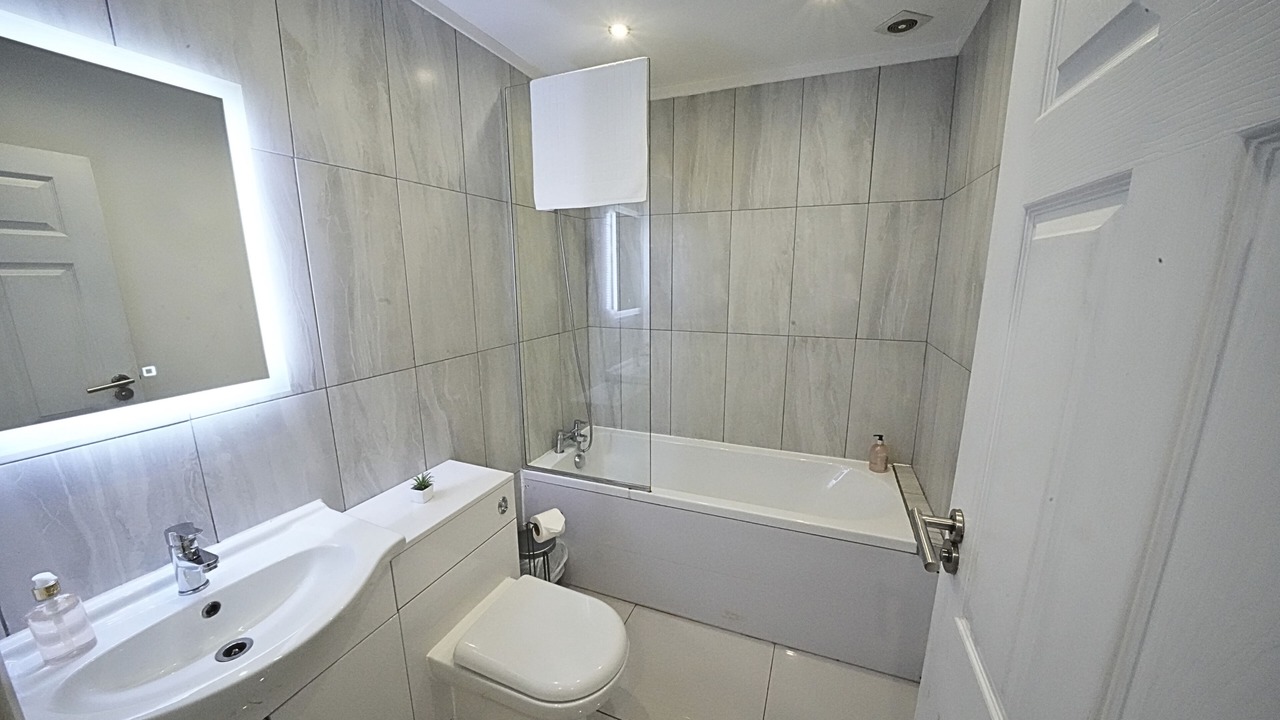 Photo of Bathroom in London Borough of Hounslow