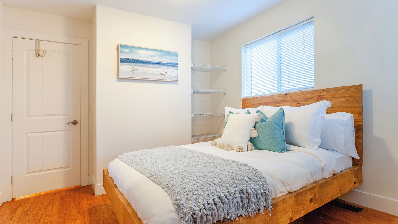 Photo of Bedroom in South Pandosy