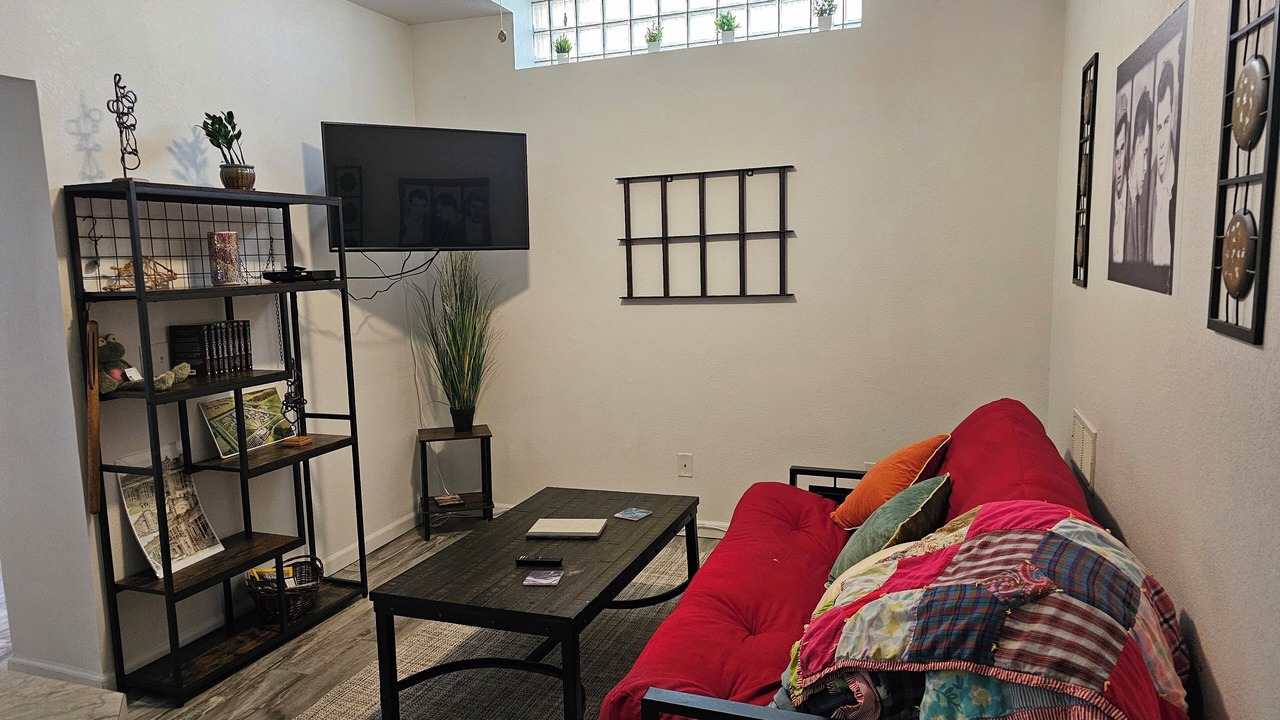 Photo of Livingroom in Fort Madison