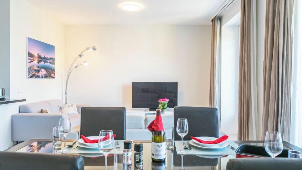 Photo of Bedroom in Montreux City Centre