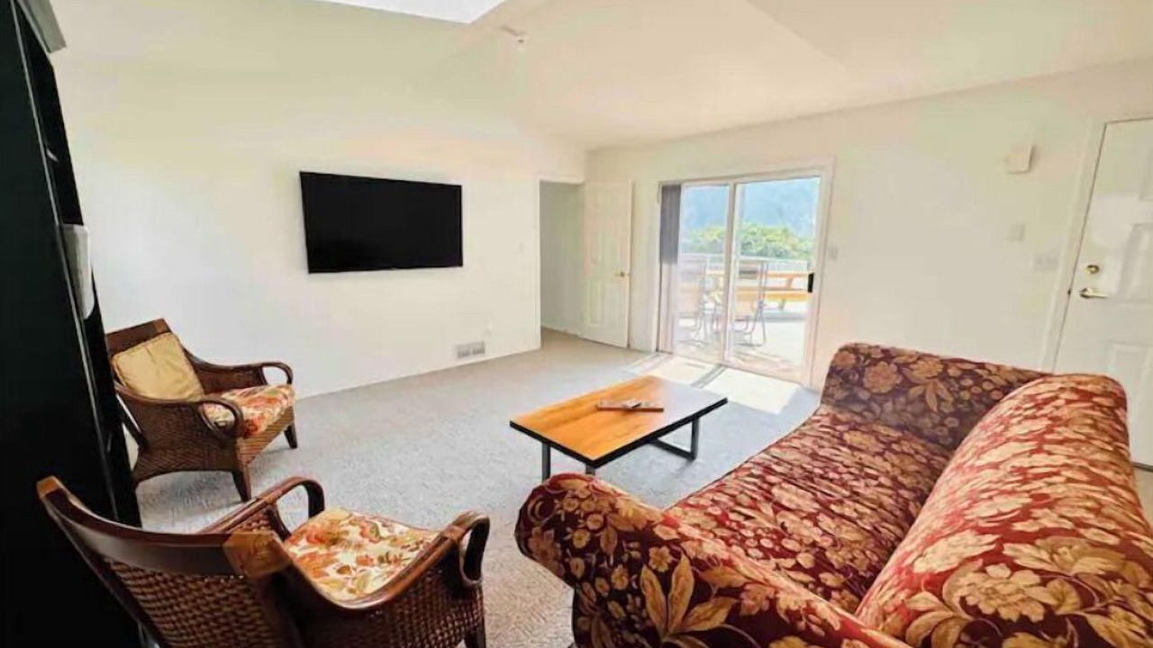Photo of Livingroom in Okanagan-Similkameen