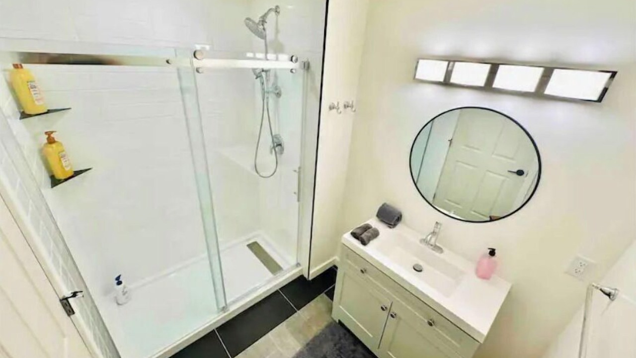 Photo of Bathroom in Okanagan-Similkameen