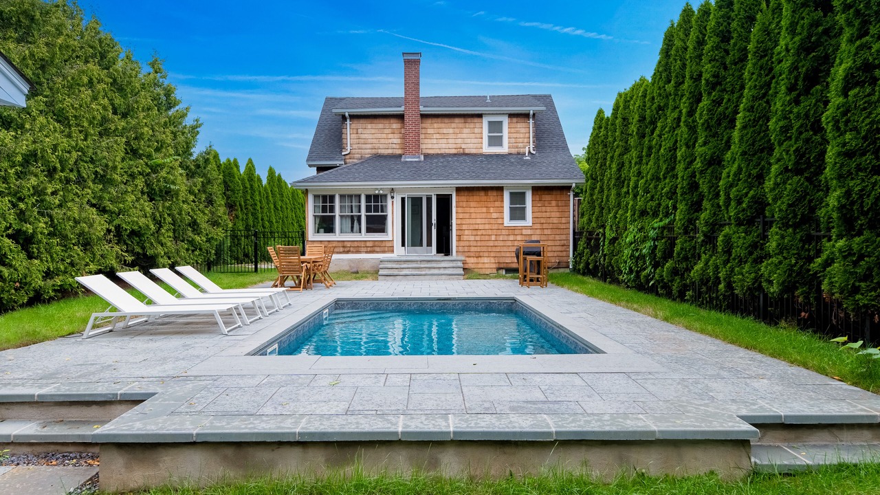 Photo of Outdoor in Greenport West