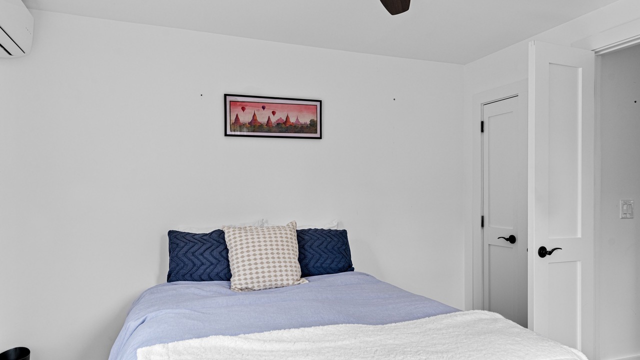 Photo of Bedroom in Greenport West