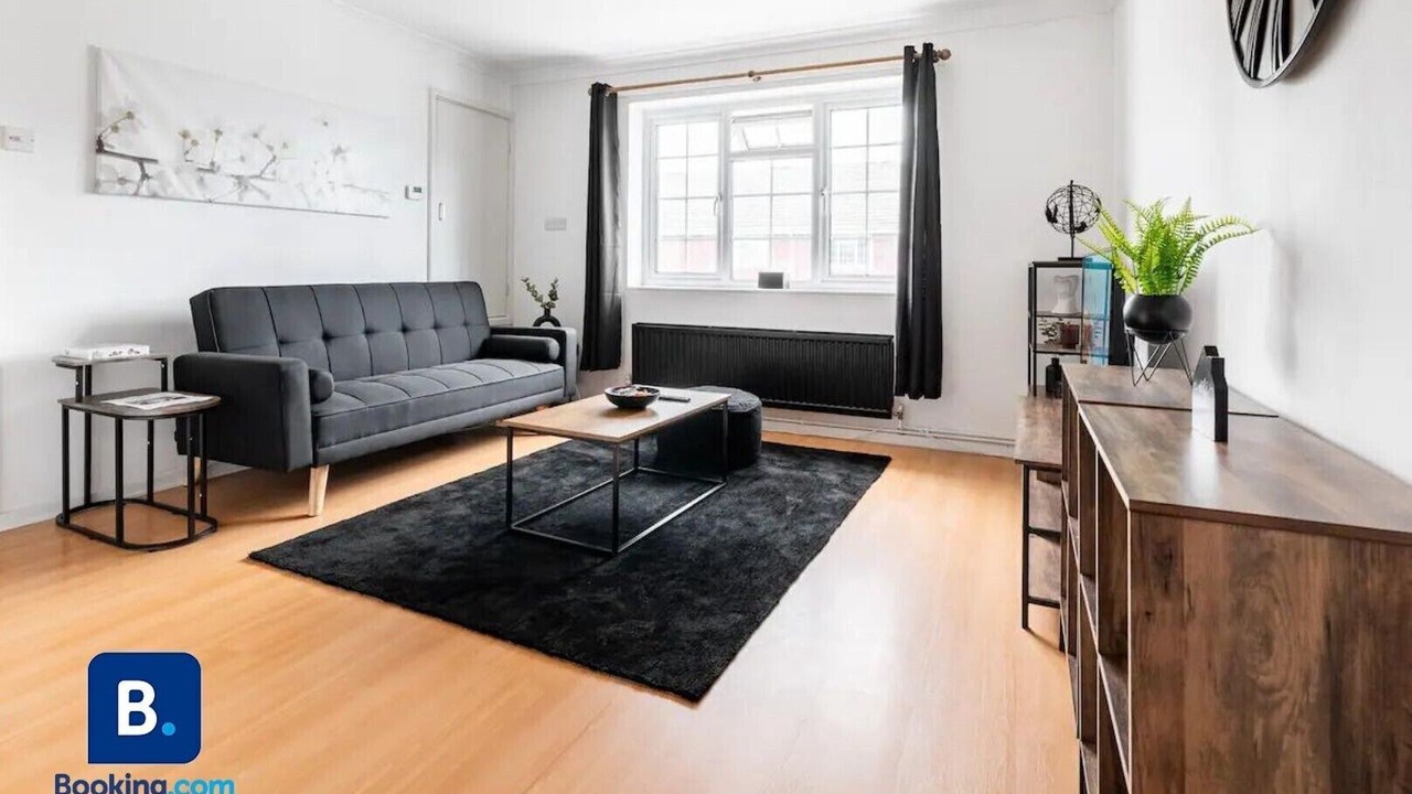 Photo of Livingroom in Epsom