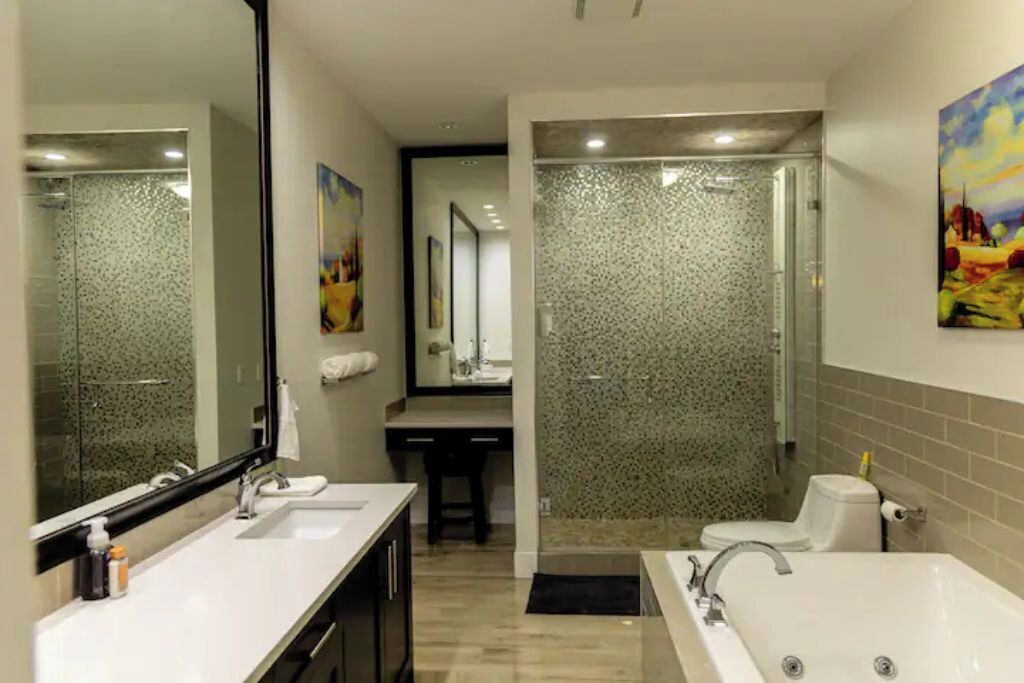 Photo of Bathroom in Tuxedo Park
