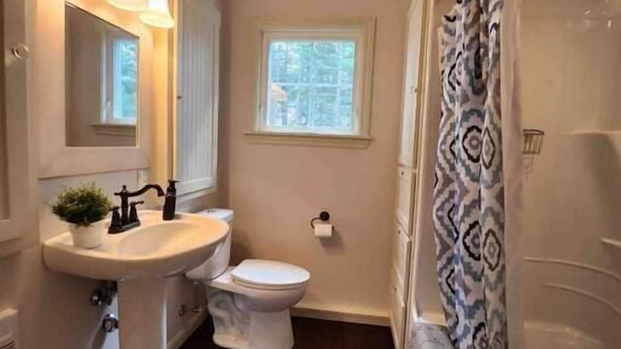 Photo of Bathroom in Kings County