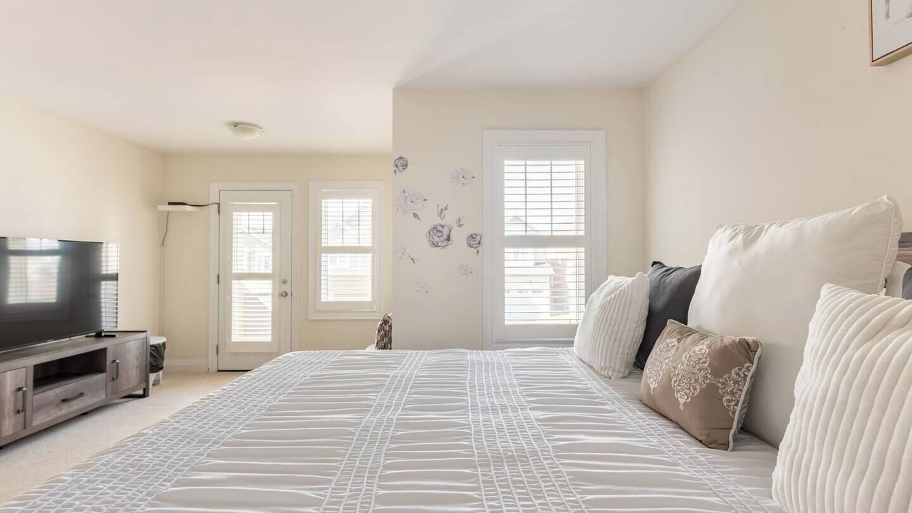 Photo of Bedroom in Durham Region