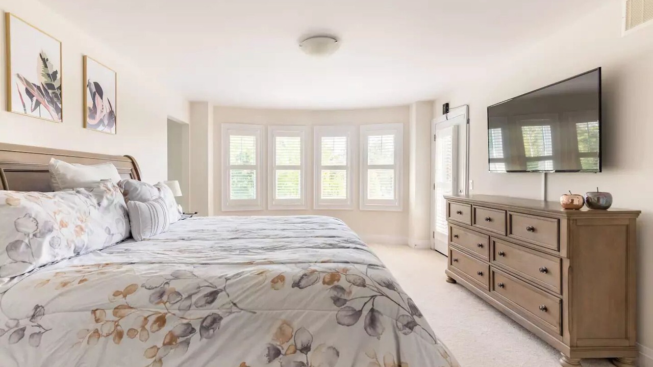 Photo of Bedroom in Durham Region