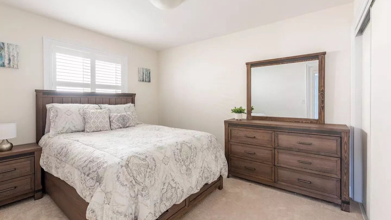 Photo of Bedroom in Durham Region