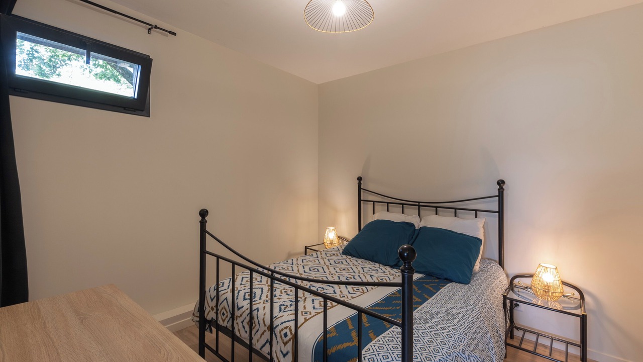 Photo of Bedroom in Vesseaux
