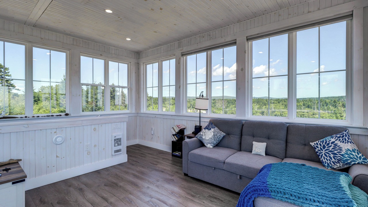 Photo of Livingroom in Bay View