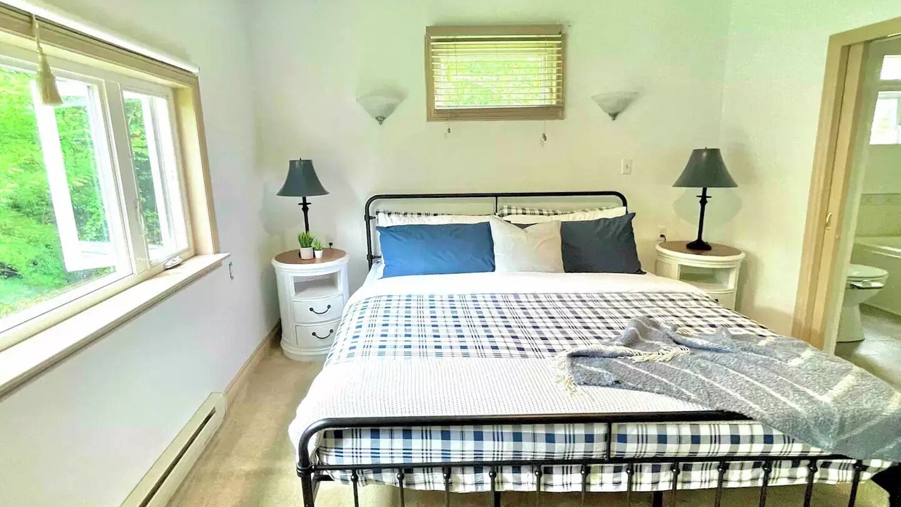 Photo of Bedroom in West Hants