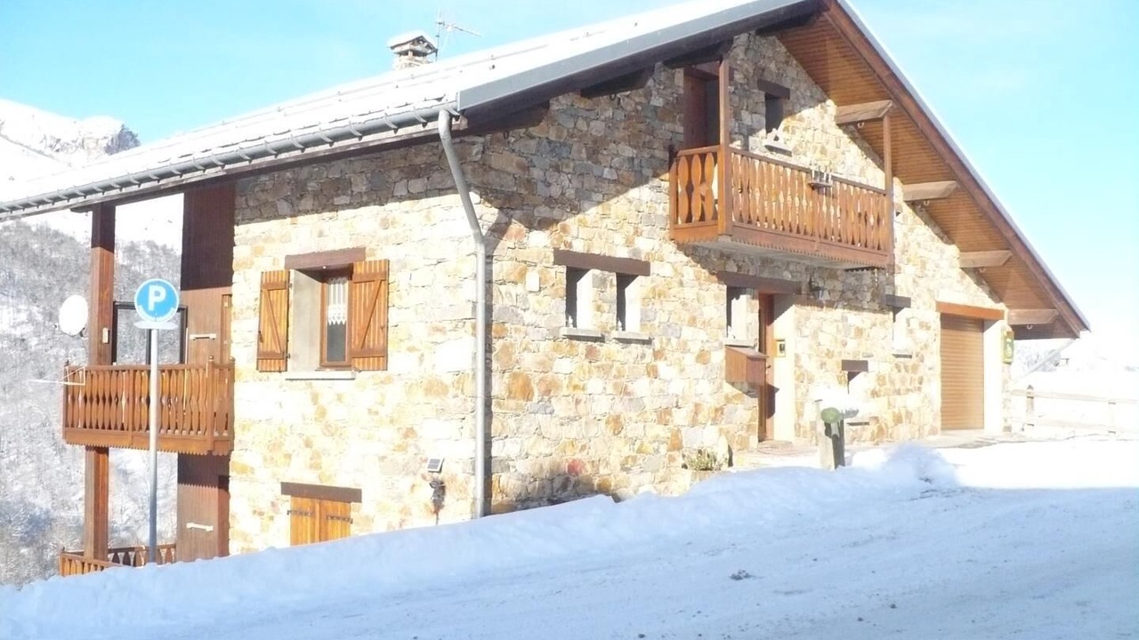 Photo of Outdoor in Praranger