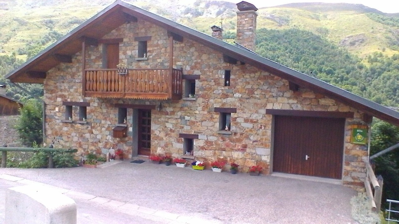 Photo of Outdoor in Praranger