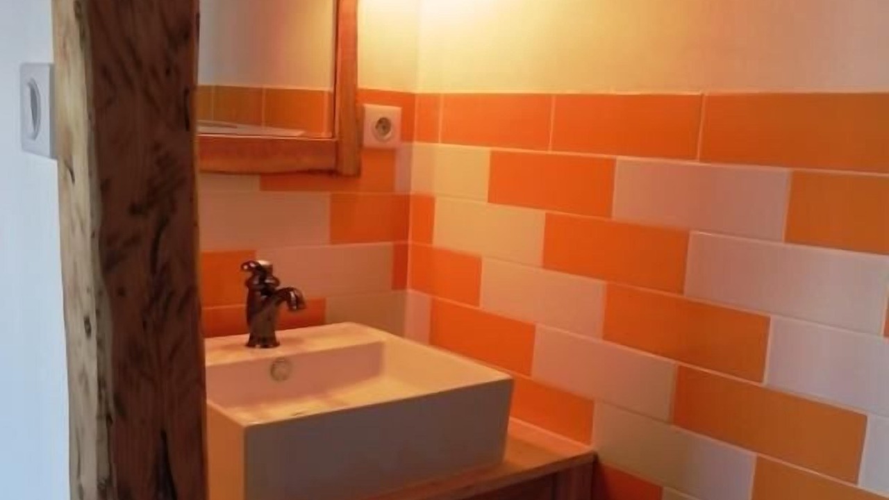 Photo of Bathroom in Praranger