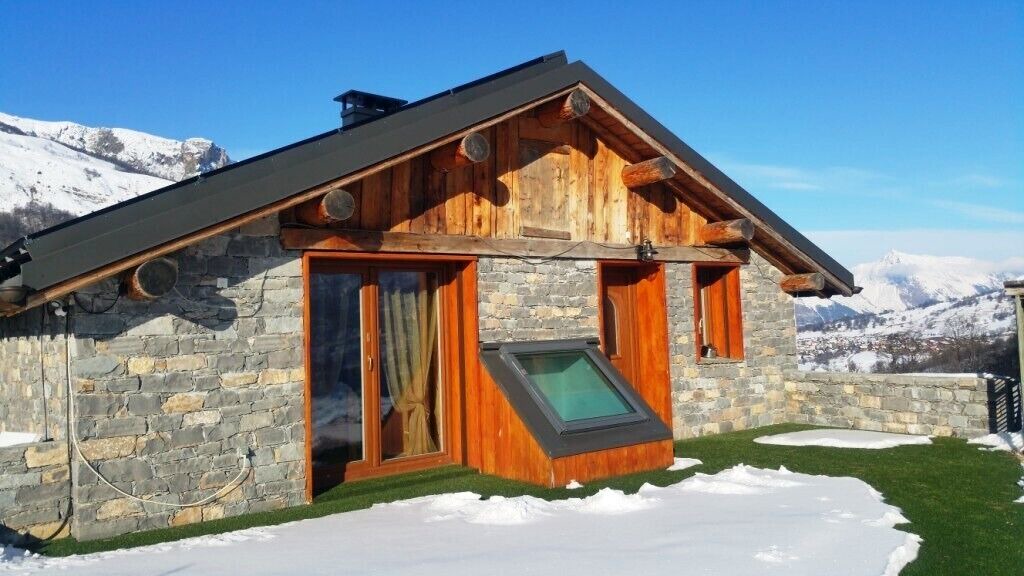 Photo of Outdoor in Praranger