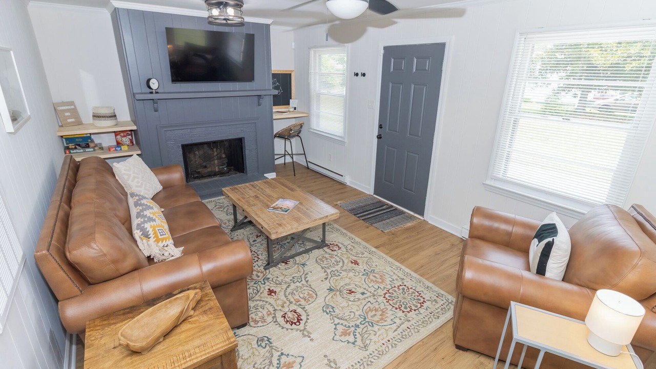 Photo of Livingroom in Greensboro