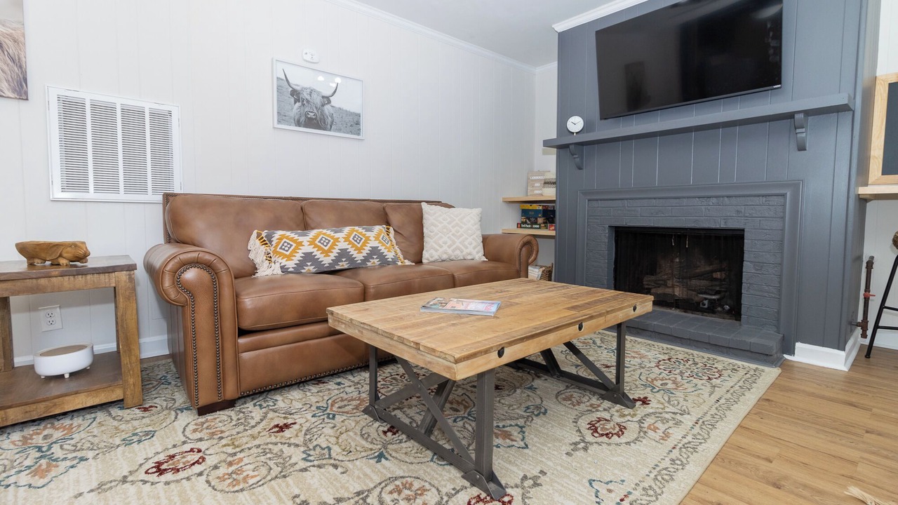 Photo of Livingroom in Greensboro