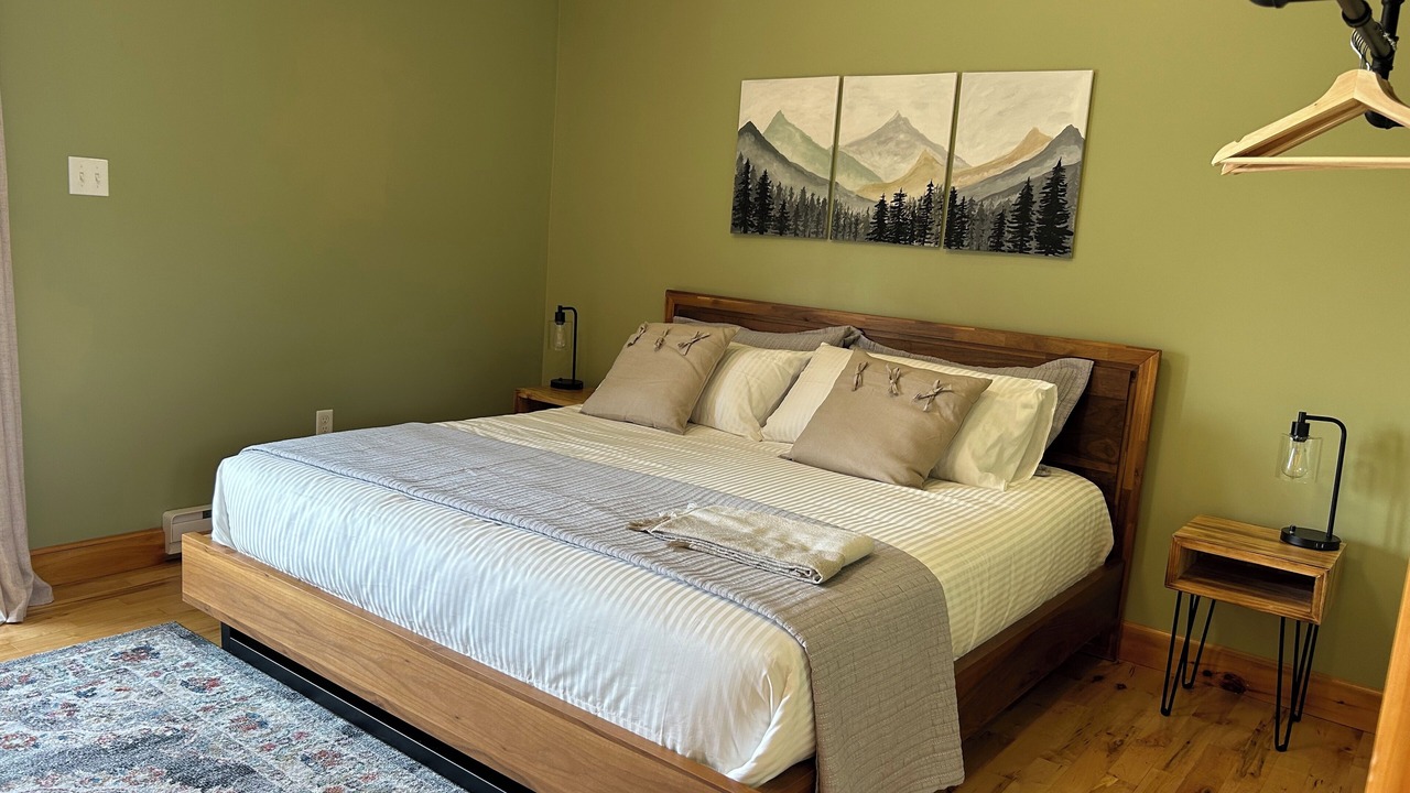 Photo of Bedroom in Hall's Harbour