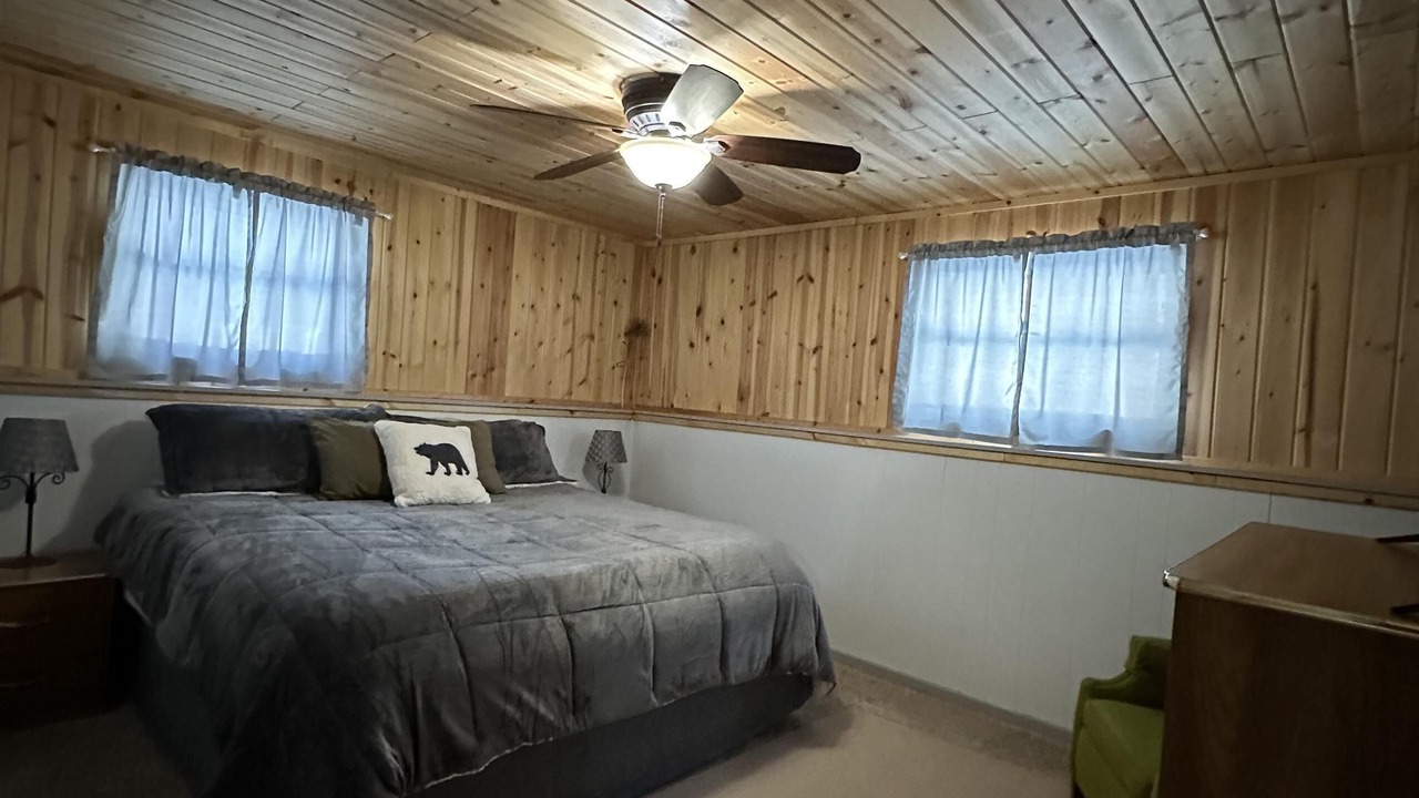 Photo of Bedroom in Grand Marais
