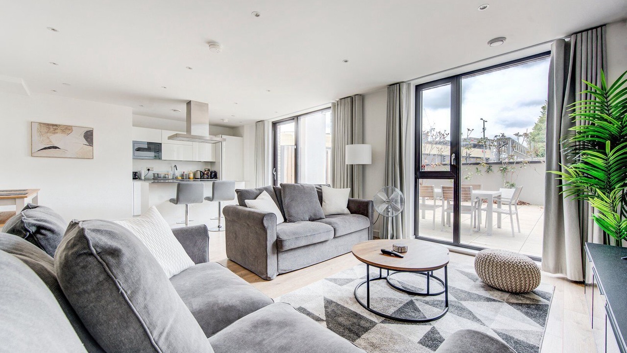 Photo of Livingroom in Stratford and New Town