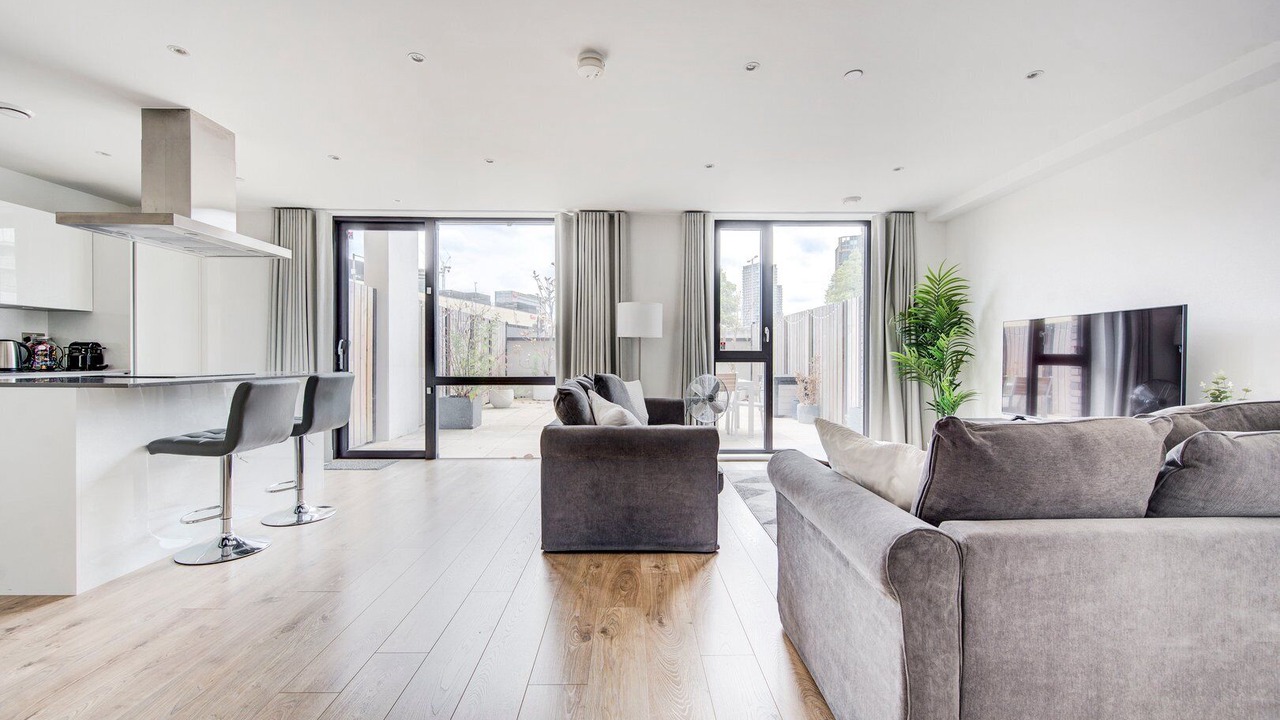 Photo of Livingroom in Stratford and New Town