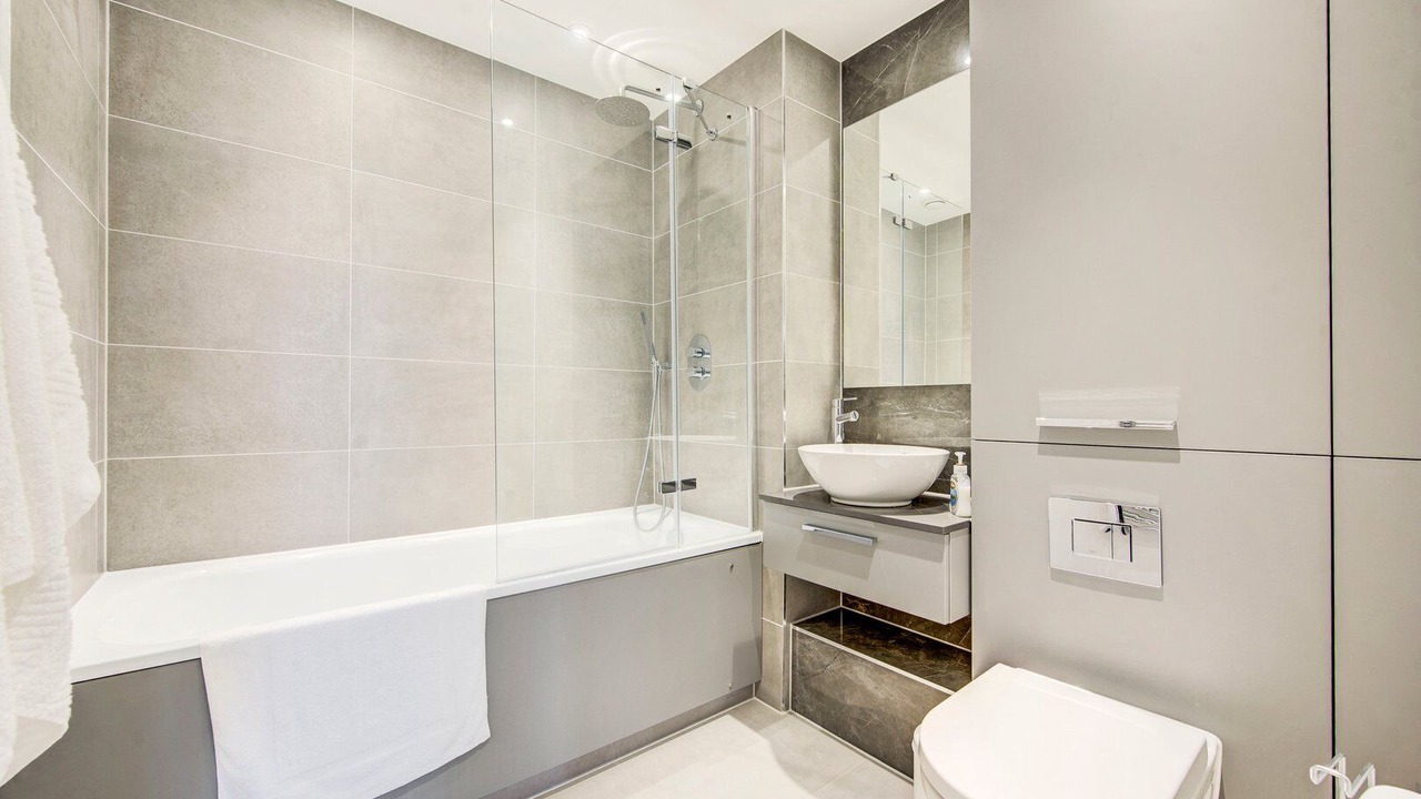 Photo of Bathroom in Stratford and New Town