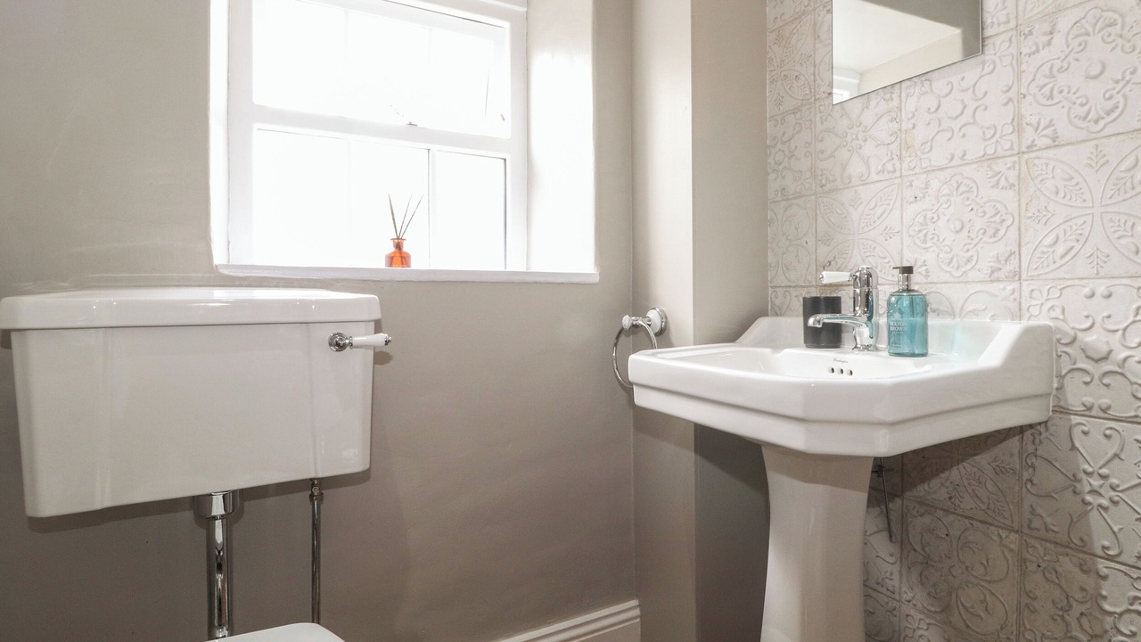Photo of Bathroom in Cark