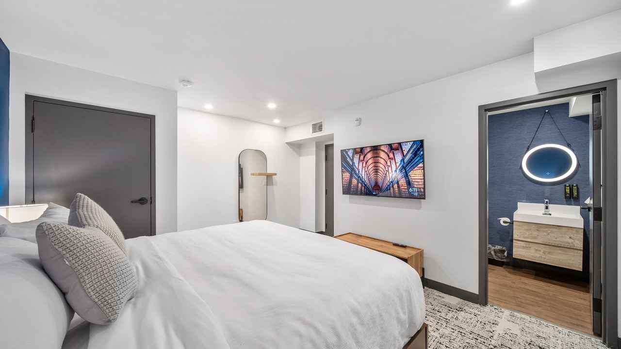 Photo of Bedroom in Niagara Falls