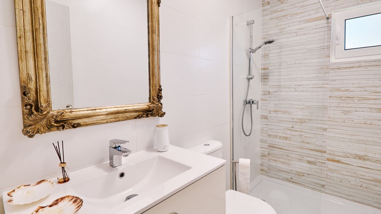 Photo of Bathroom in Alporchinhos